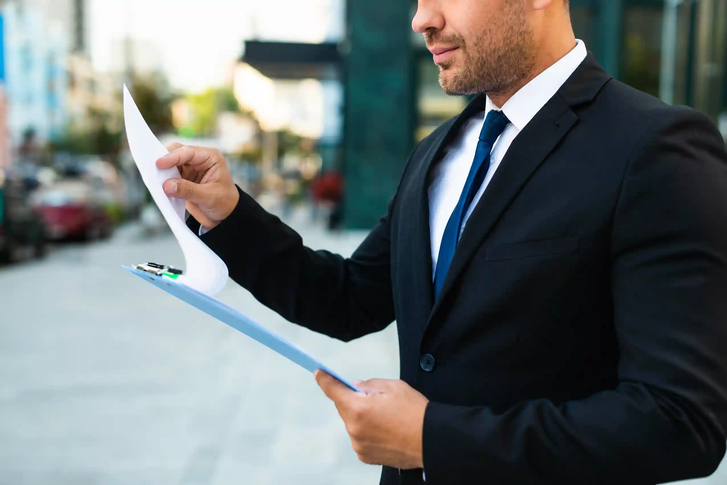 How to Switch Audit Firms in Dubai Without Compliance Issues